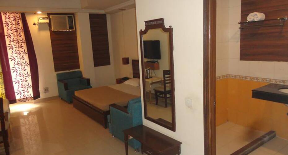 Hotel Sarthi, New Delhi 2